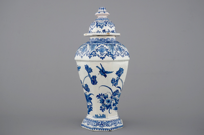 A fine Dutch Delft blue and white vase and cover, 17th C.